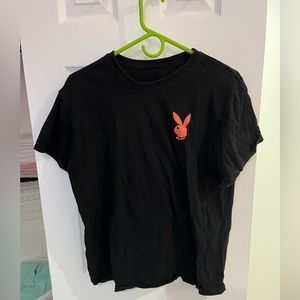 BLACK AND ORANGE PLAYBOY T SHIRT SIZE SMALL